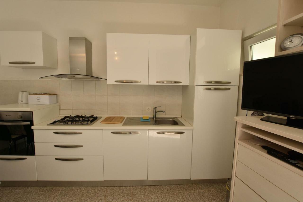 Apartment Milka Primošten Eksteriør bilde